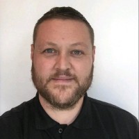 Lee Knowles