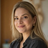 Lívia C. Miranda Martins