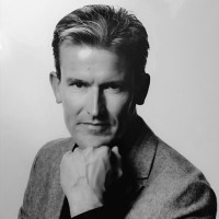 Mark D Elliott