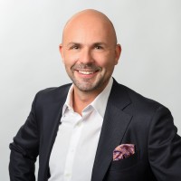 Dr. Gregor Bernhart