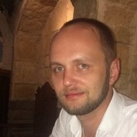 Артем Попов