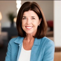 Dr. Ellie Cavalcanti