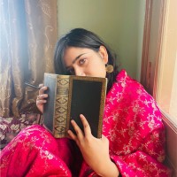 Riya Shah (Ray)🥀
