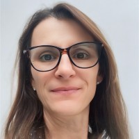 Yvanie Lucas