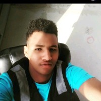عيسى حسن