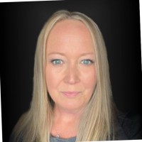 Lisa Dore, Cawc