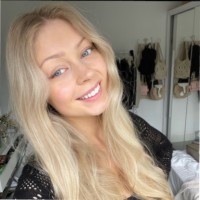 Kayla Mills