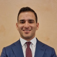 Dariush Akhbarati