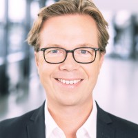 Dr. Dirk Hollaender
