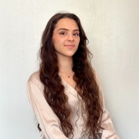 Adrienne Santolaria