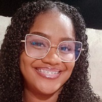 Estéfane Souza