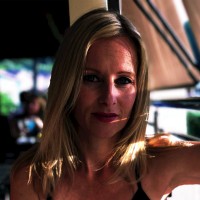 Mirjam Helvaci - Moes
