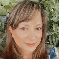 Angela C Mira