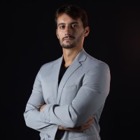 Gustavo Leão