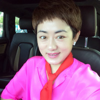 李彩霞