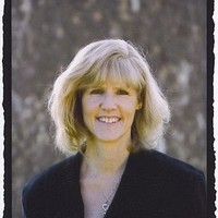 Leslie Byrne