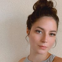 Dóra Varga