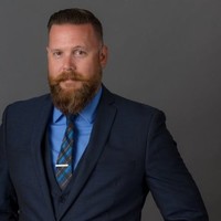 Damien Snow