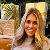 Leah R.