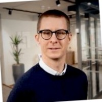 Peter Strauss
