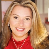 Angela Leischner