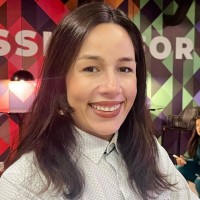 Janaina Beatriz Bueno De Oliveira