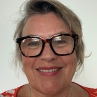 Julie Akhondi
