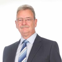 Robin Jackson BA FCA ChMC