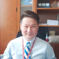 张国英