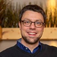 Dr. Achim Schiller