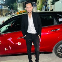 Mohammed Irfan (Derek Sterling)