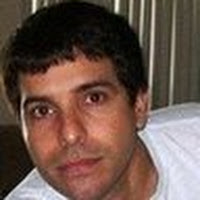 Carlos Alvarez