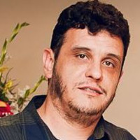 Mauricio Baer