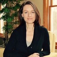 Nova Carmichael, LMHC, R-DMT