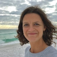 Joy Earl