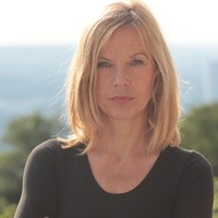Claudia V.