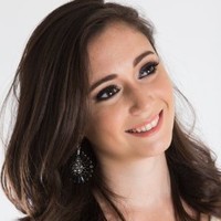 Larissa Yabra
