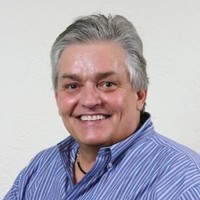 Kenneth Comer