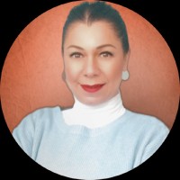 Luciana Pery