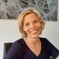 Alma Van Til