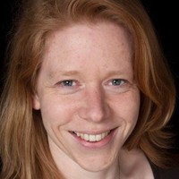 Dr Karen Janes