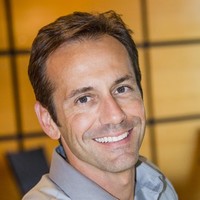 Victor Delong