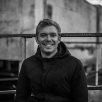 Simon Tarr