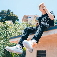 Maxender Plays