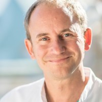Dr. Matthias Roth