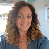 Louise Hitchen