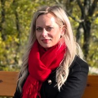 Andrea Lukesova