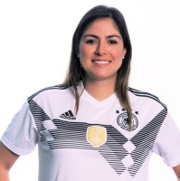 Melanie De León