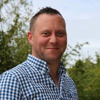 Simon Claxton