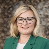 Anke Bayer-Oertel